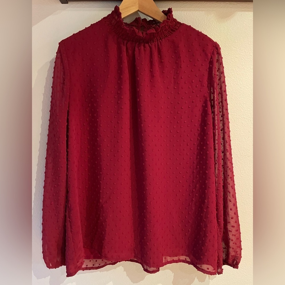 Gibson Ruffled Neck, Dotted Textured Blouse, Burgundy Size L